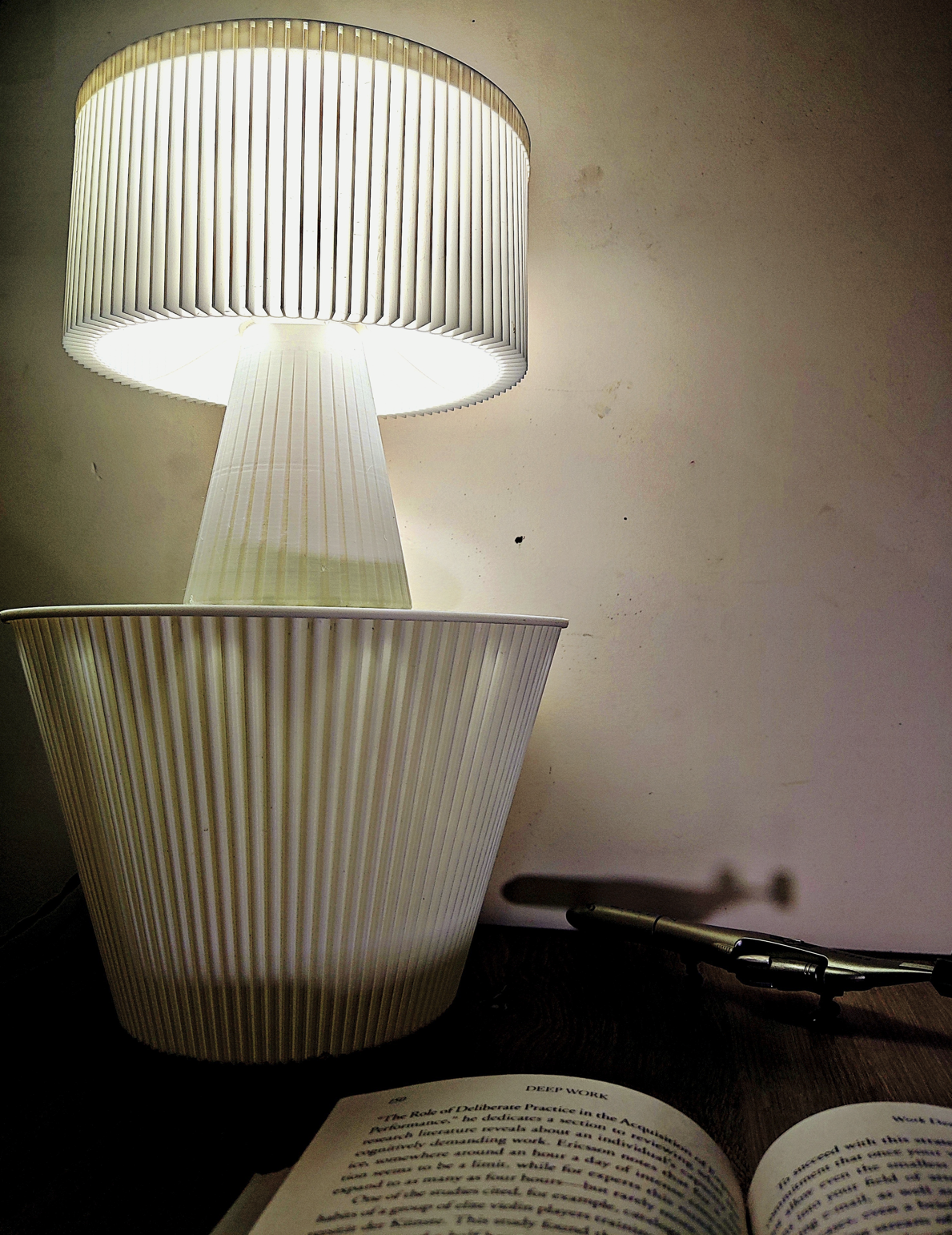 GLOWFORM BY Phostara